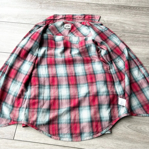 Aritzia Plaid Cotton Boyfriend Fit  Button Down Shirt Flannel - Picture 9 of 14